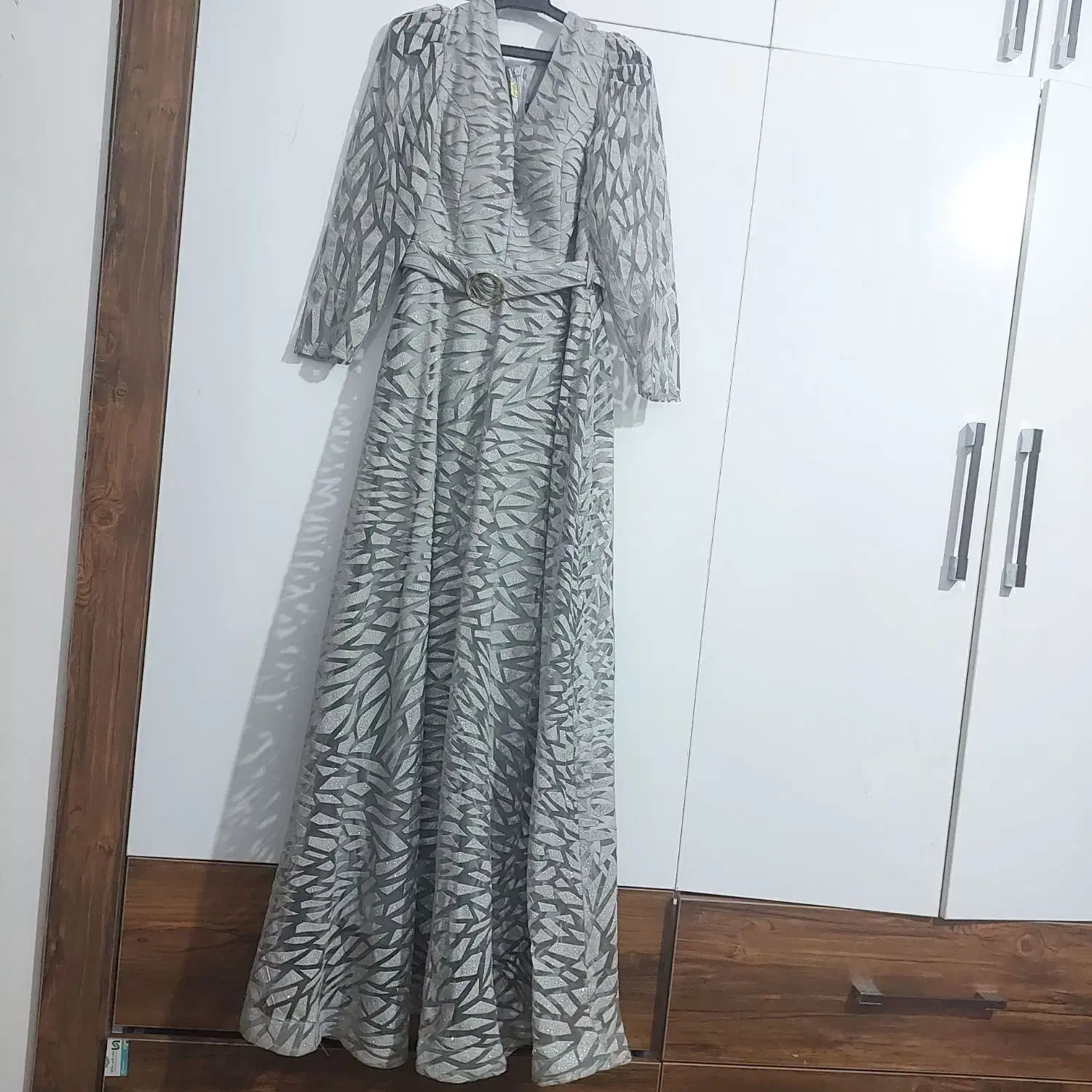 لباس مجلسی|لباس|زرند, |دیوار