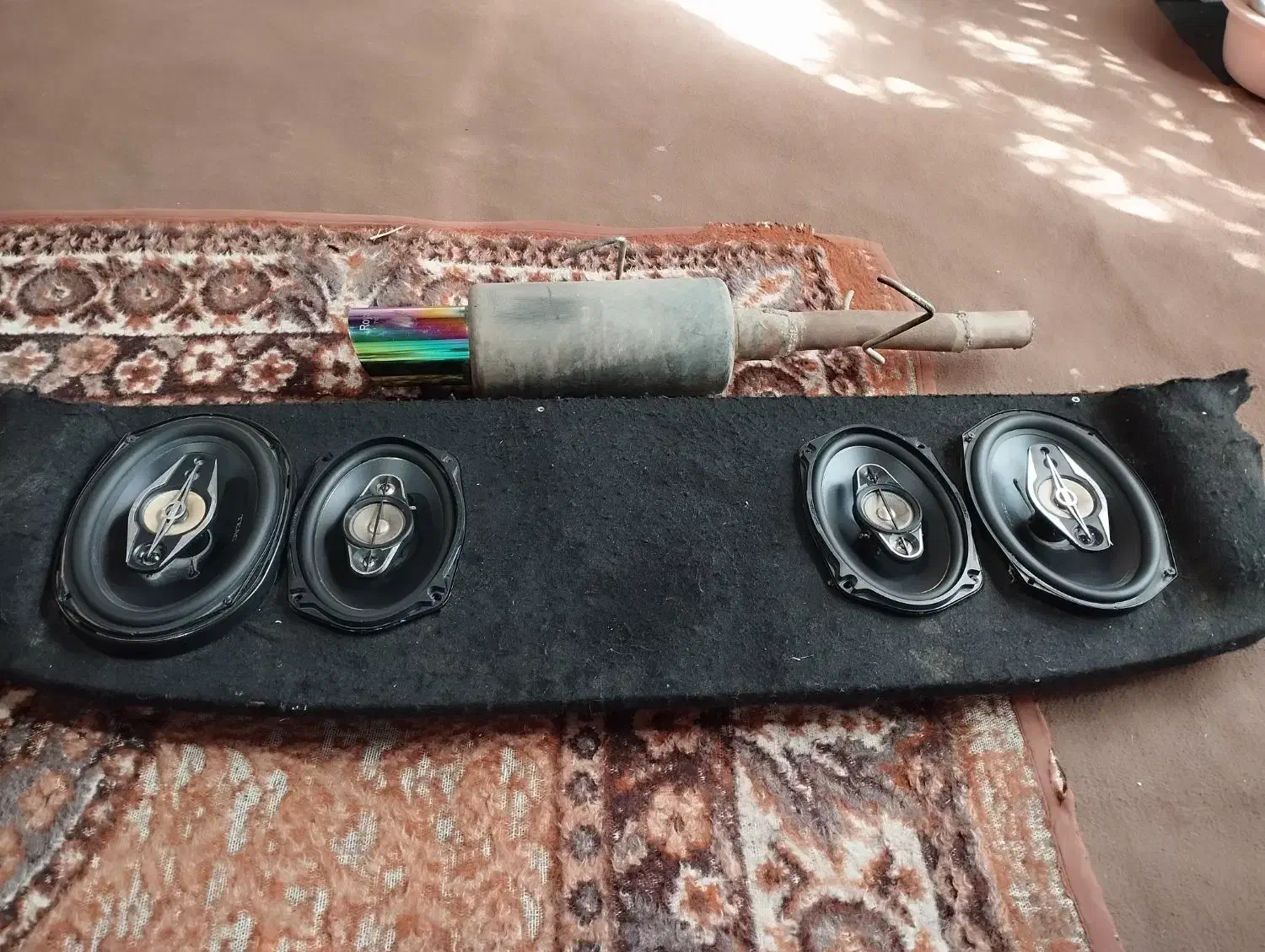 دو جفت باند سالم بدونه ایراد و یه اگزوز 710 سالم|قطعات یدکی و لوازم جانبی|سلماس, |دیوار