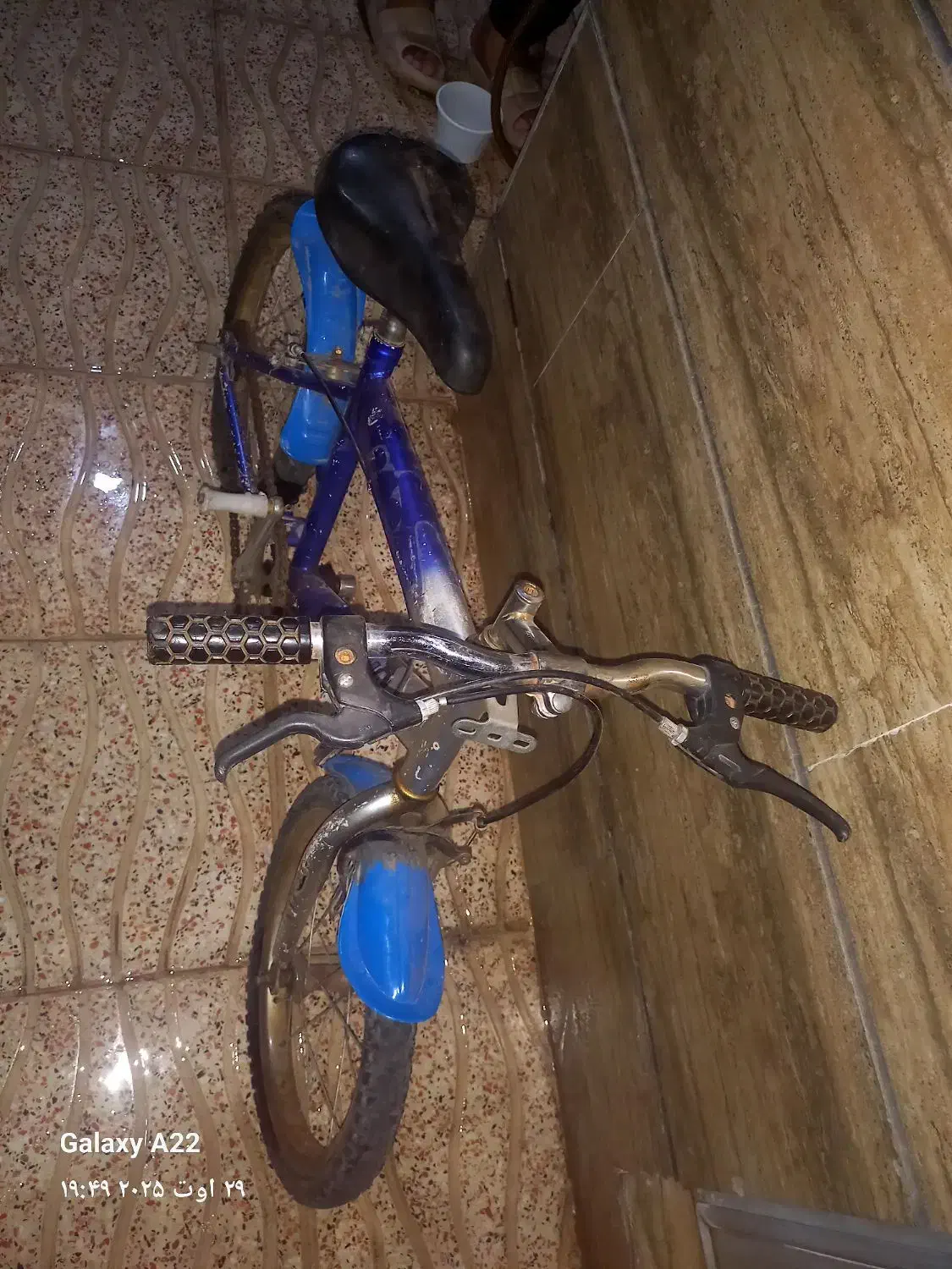 دوچرخه ۱۶|دوچرخه، اسکیت، اسکوتر|اقبالیه, |دیوار