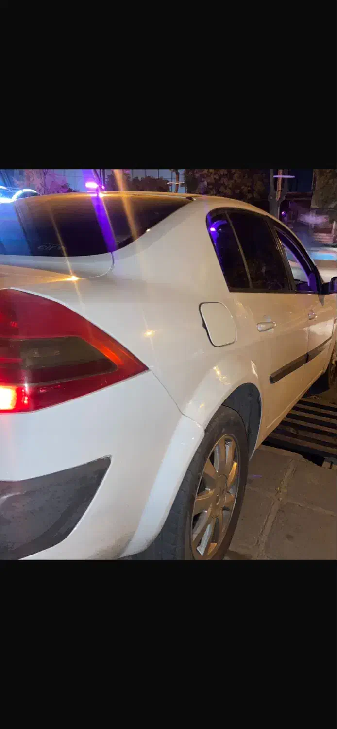 مگان اتومات ۲۰۰۰|خودرو سواری و وانت|تهران, نارمک|دیوار