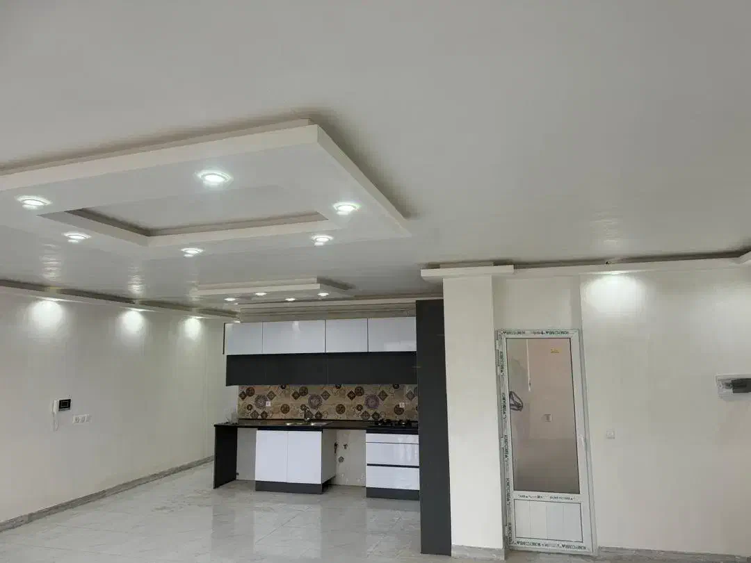 آپارتمان ۱۰۳ متری/کلیدنخورده/با پارکینگ اختصاصی|فروش آپارتمان|صومعهسرا, |دیوار