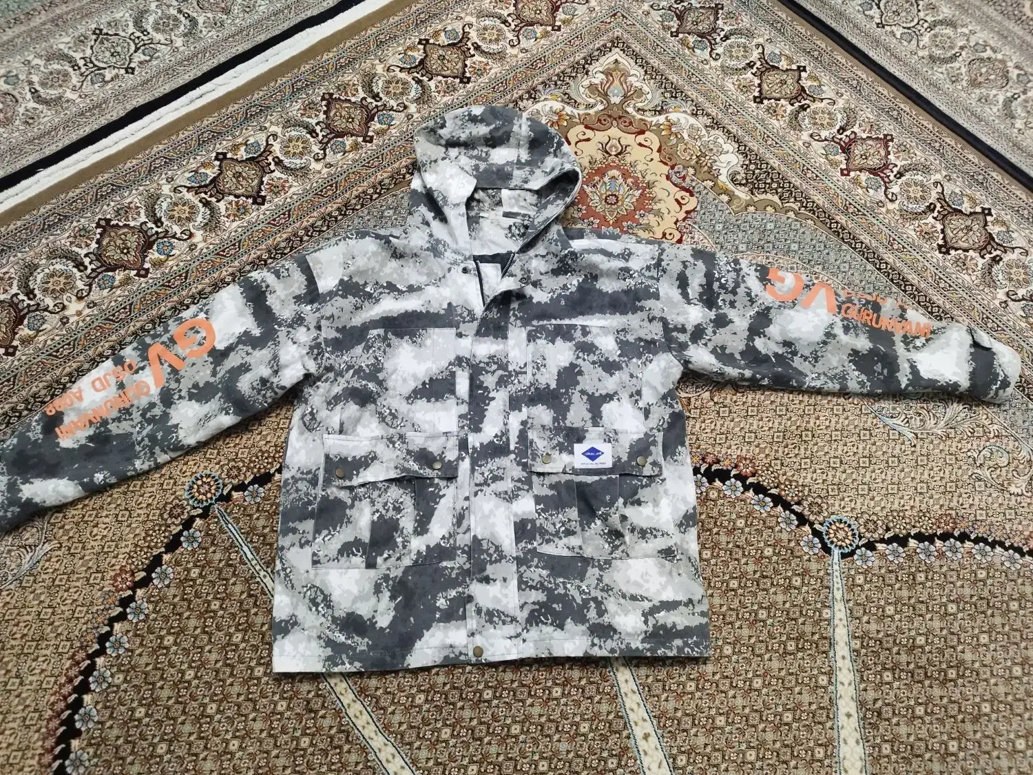 کاپشن اورجینال|لباس|یاسوج, |دیوار