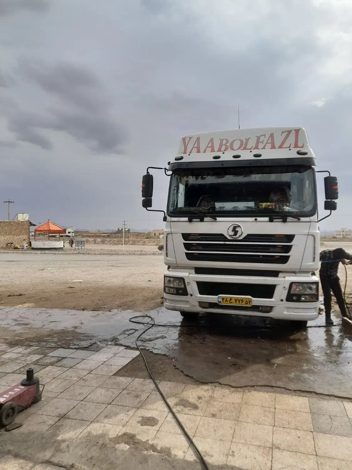 کشنده دنیز|خودرو سنگین|قائن, |دیوار