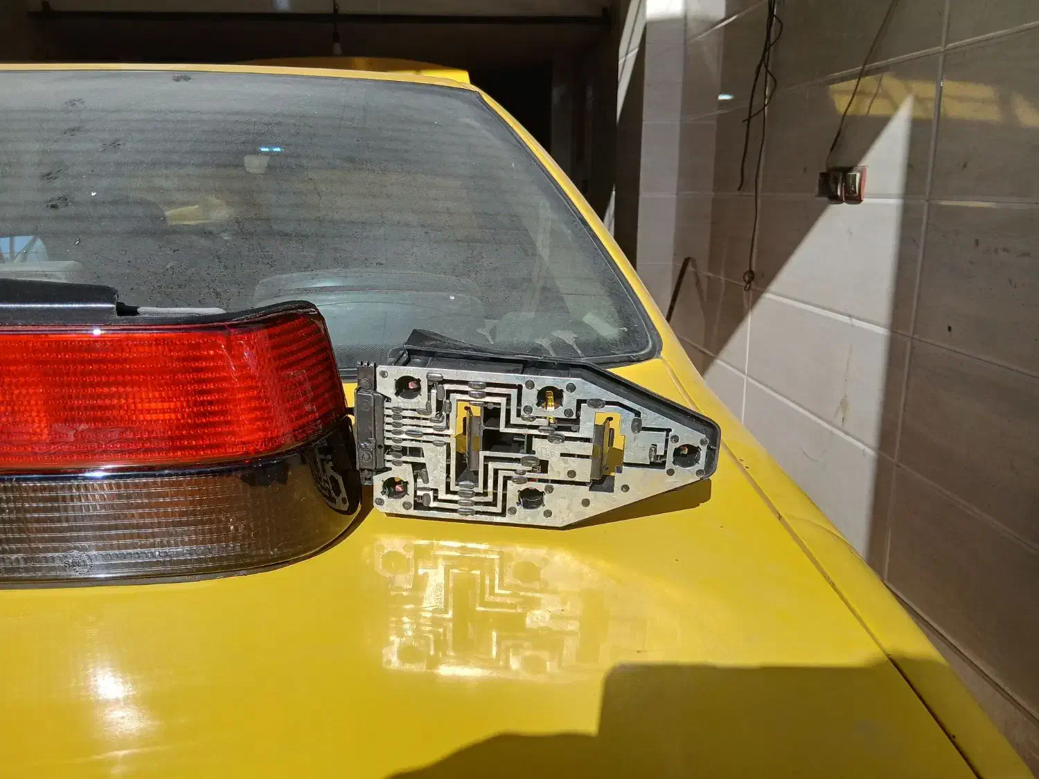 خطر عقب ۴۰۵|قطعات یدکی و لوازم جانبی|شیراز, شهرک مفتح|دیوار