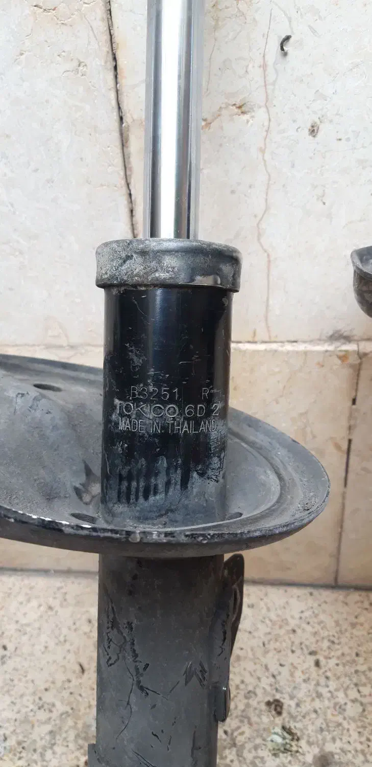 کمک فنر تویوتا کمری|قطعات یدکی و لوازم جانبی|تهران, حکیمیه|دیوار