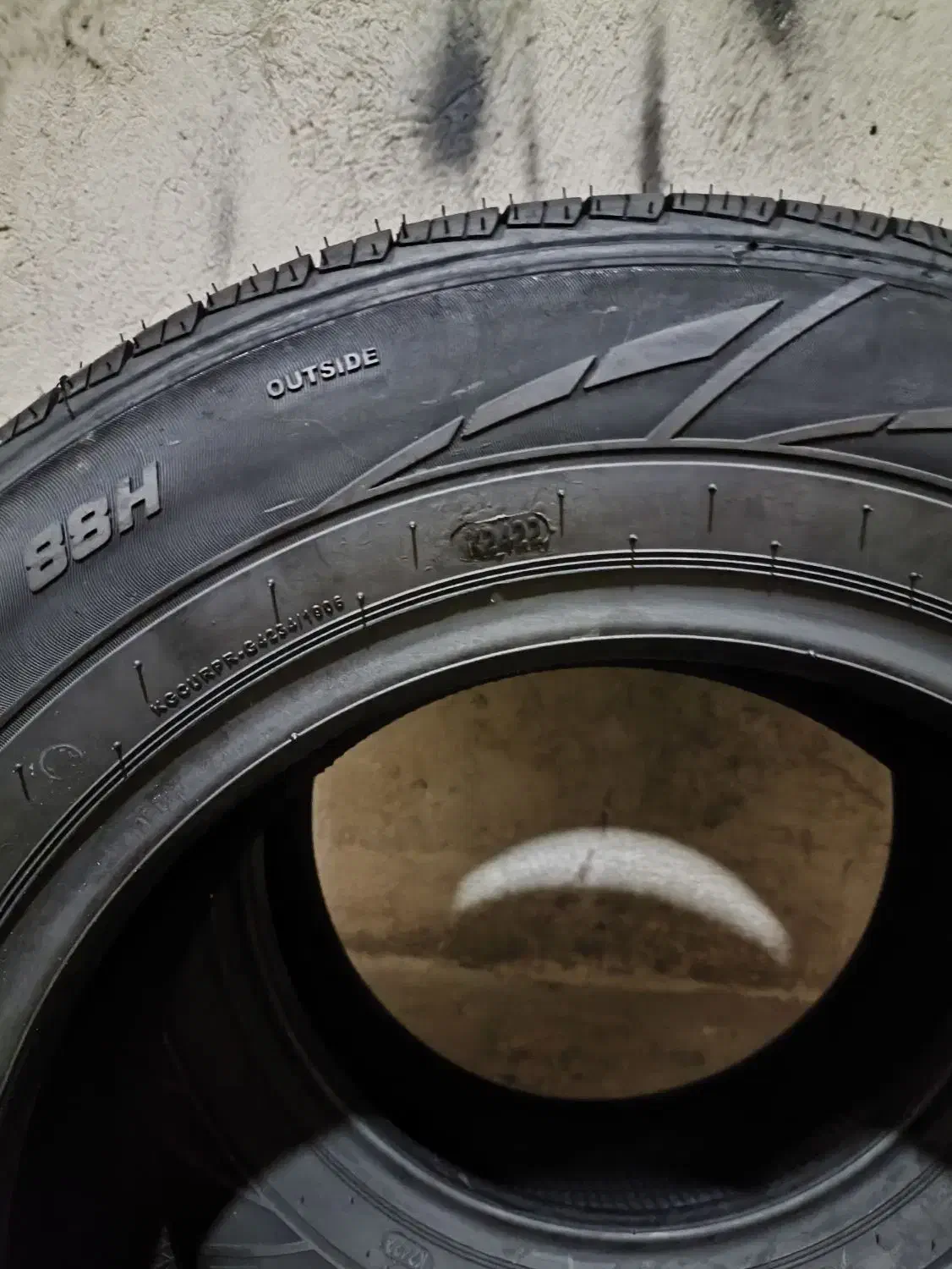 لاستیک بارز 205|قطعات یدکی و لوازم جانبی|تهران, فلسطین (میدان انقلاب)|دیوار