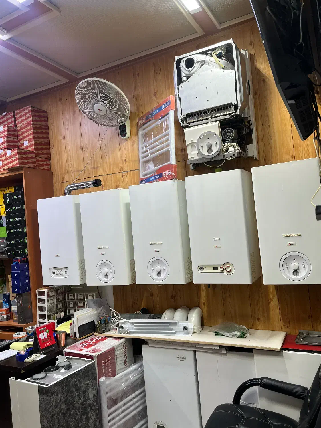 فروش نصب سرویس پکیج های بوتان و ایران رادیاتور|آبگرمکن، پکیج، شوفاژ|پردیس, فاز ۱|دیوار