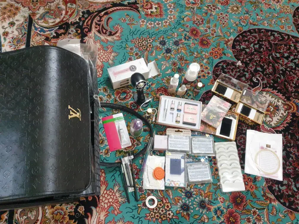 کیف و وسایل کاشت مژه اکستیشن مژه و لمینت مژه|آرایشی، بهداشتی، درمانی|تهران, آسمان|دیوار