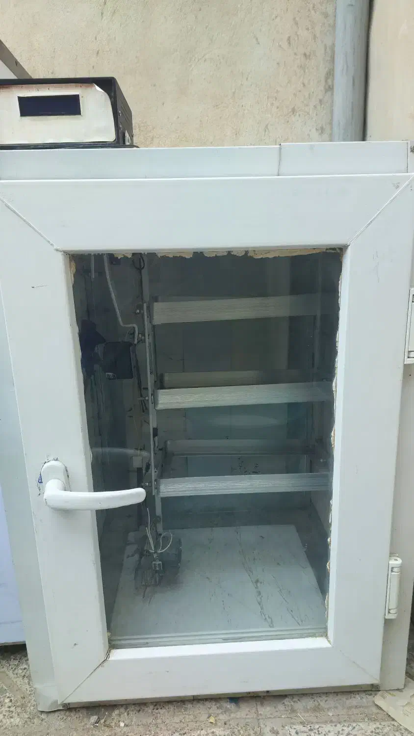 دستگاه جوجه کشی ۳ عدد|لوازم جانبی حیوانات|بردسکن, |دیوار