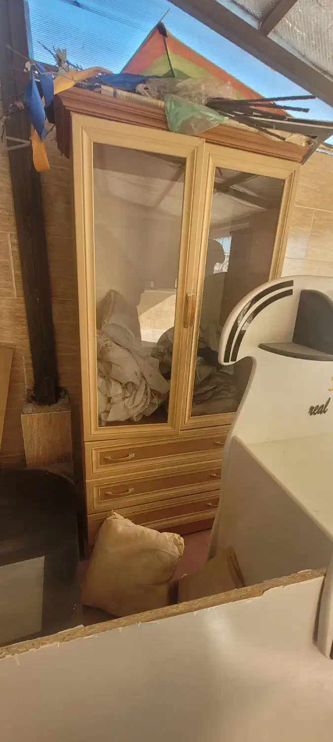 کمد ویترینی و کشو لباس|جاکفشی، کمد، دراور|قوچان, |دیوار