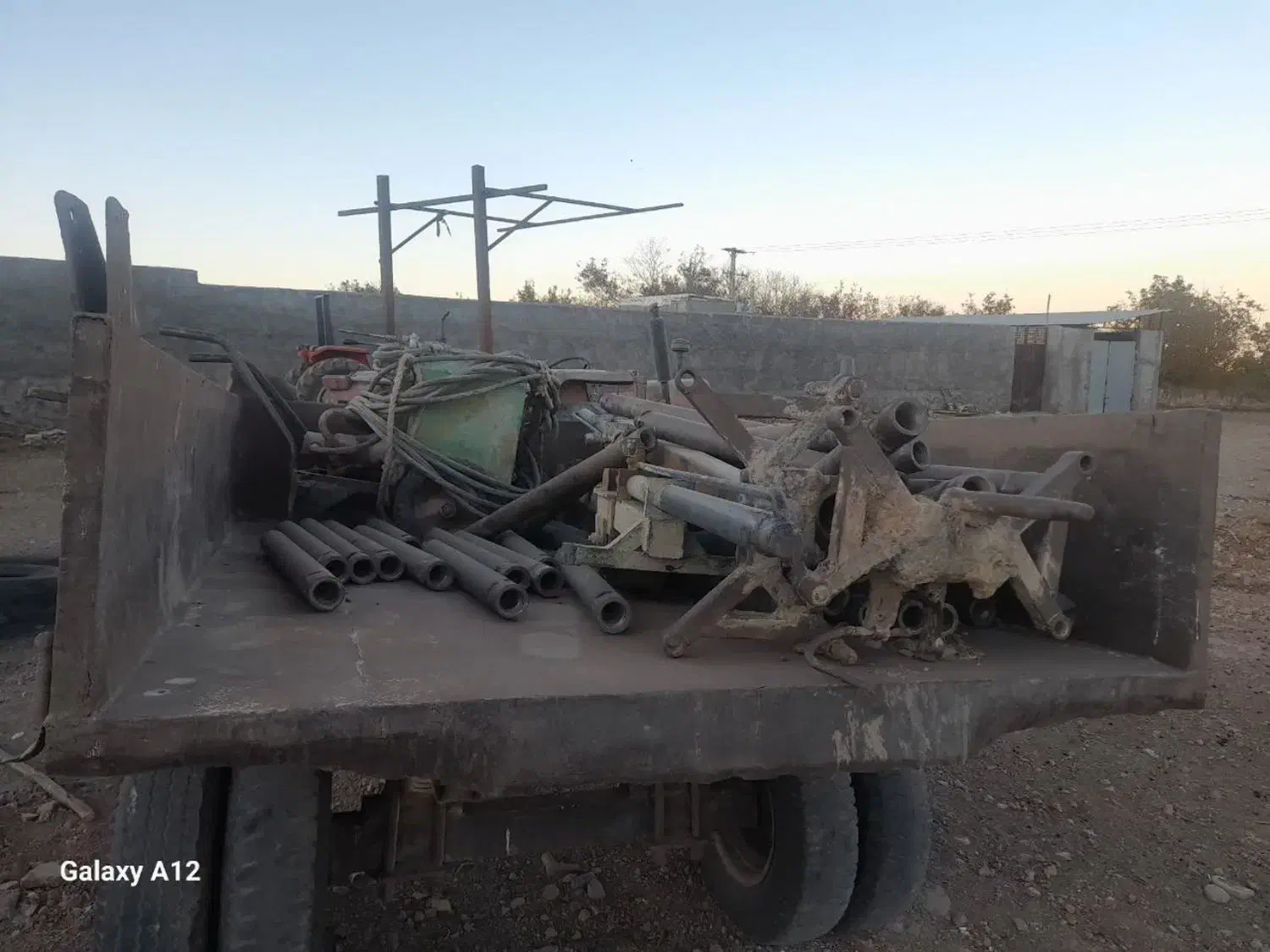 راسول|ماشین‌آلات صنعتی|باغ بهادران, |دیوار