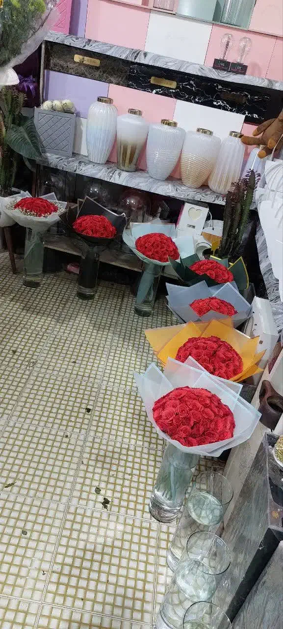دسته گل رز 20شاخه ای و50تا شاخه ای|گل و گیاه طبیعی|کرمان, |دیوار