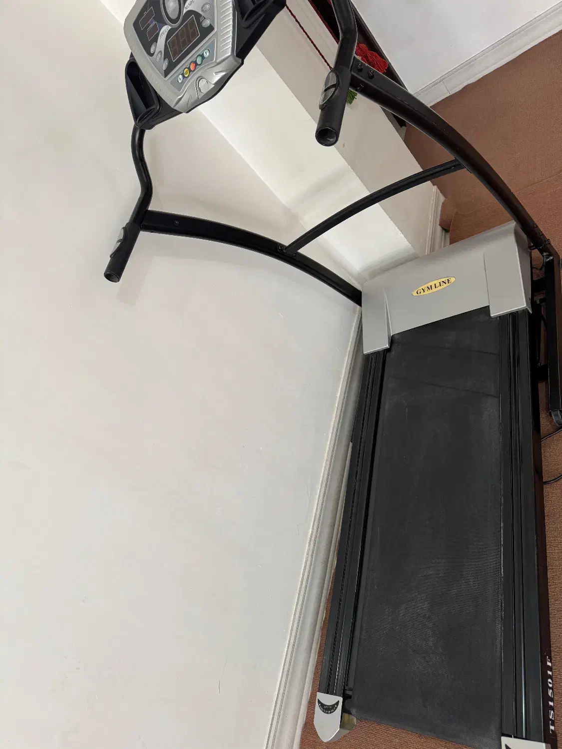 تردمیل|تجهیزات ورزشی|فولادشهر, فولادشهر|دیوار