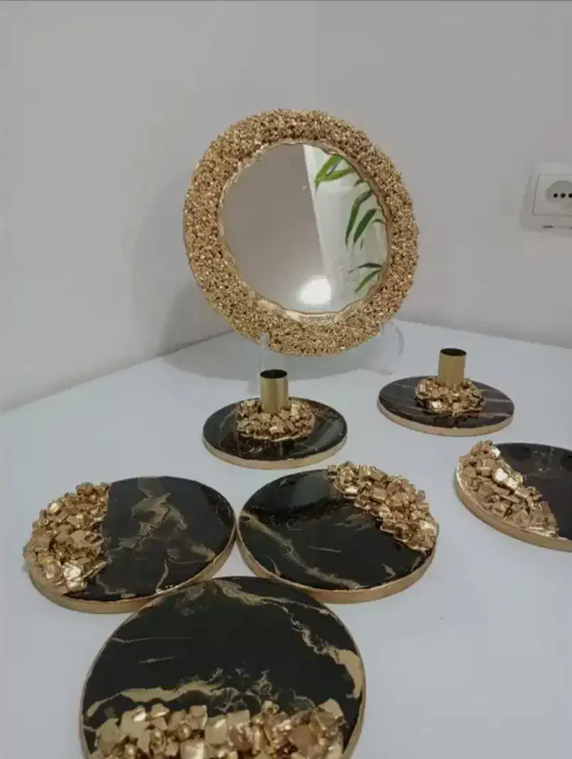 هفت سین رزینی بیس چوبی|ظروف سرو و پذیرایی|یزد, |دیوار