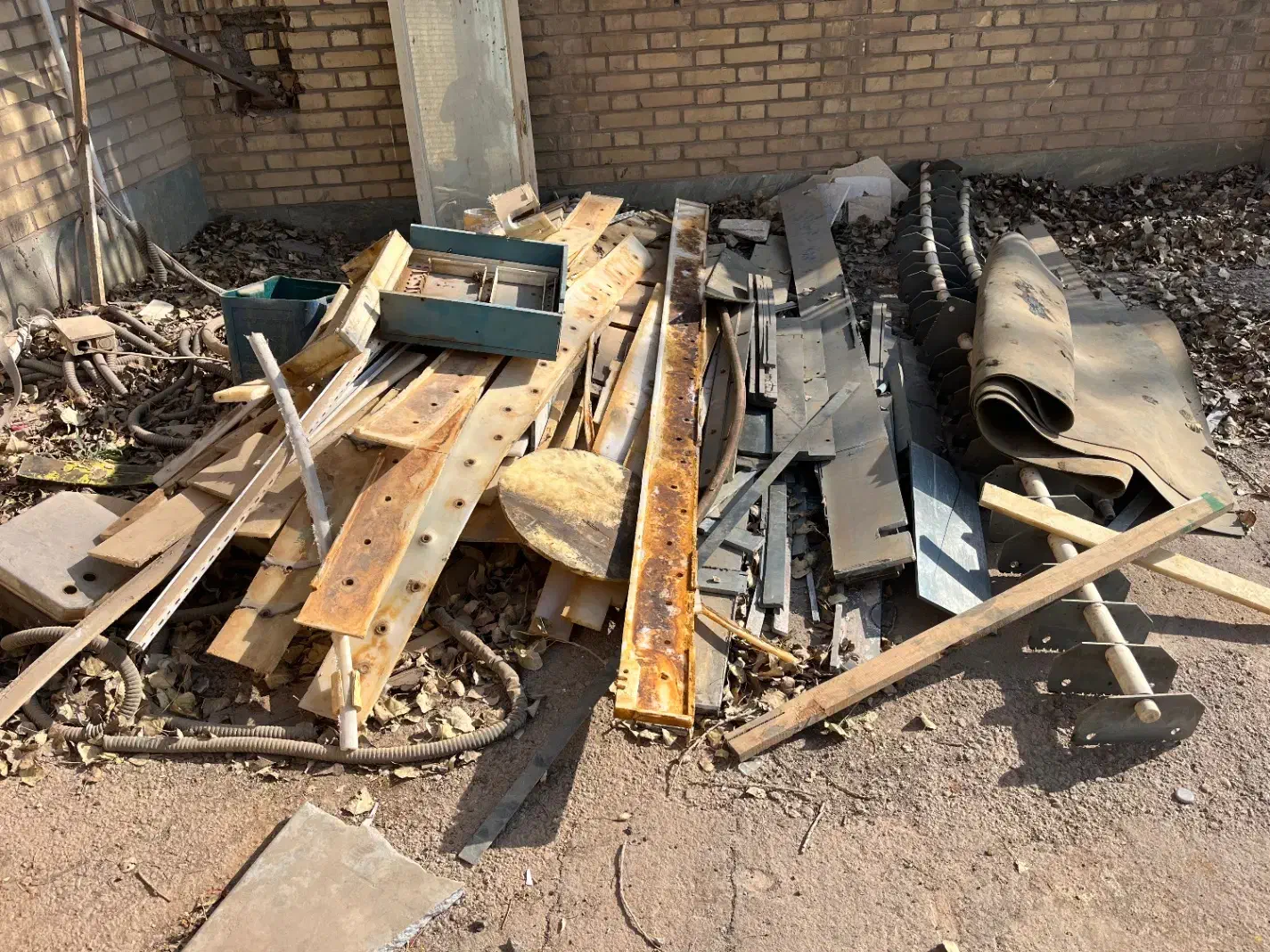 فروش ضایعات پلی اتیلن و پی وی سی سنگین|مصالح و تجهیزات ساختمان|نمین, |دیوار