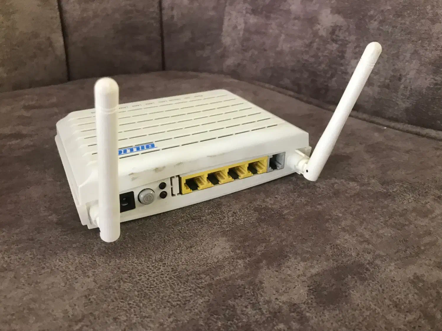 مودم Billion ADSL2+|مودم و تجهیزات شبکه|خرم‌آباد, |دیوار