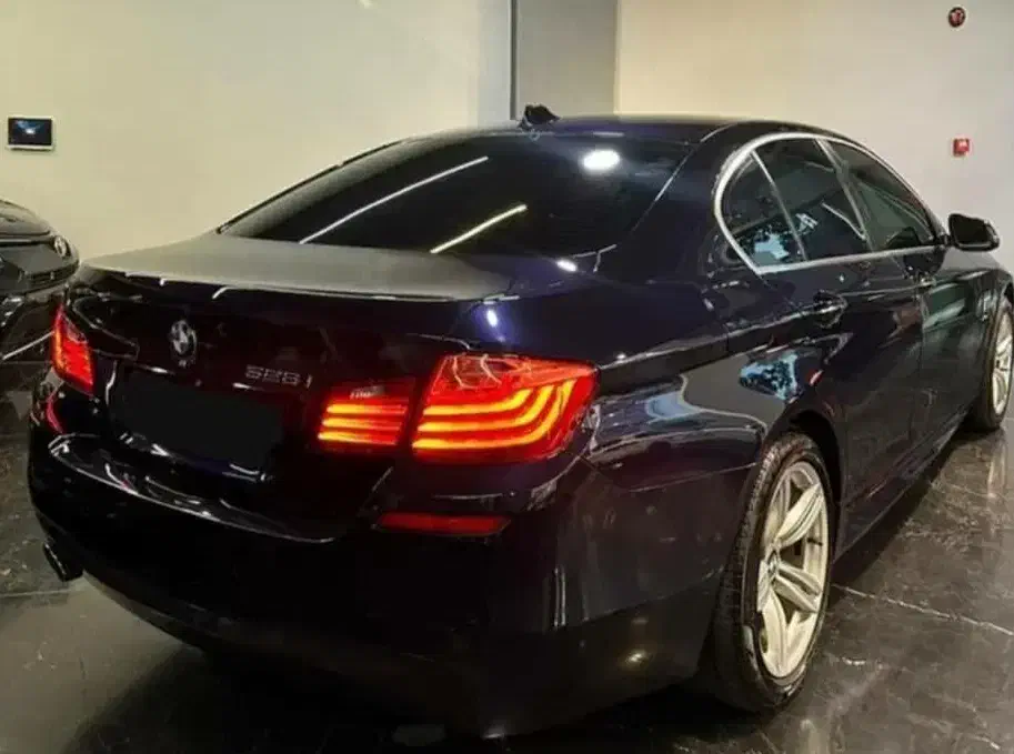 خدمات شیشه دودی دزدگیرنصب گلس وروکش صندلی|قطعات یدکی و لوازم جانبی|تهران, بهارستان|دیوار