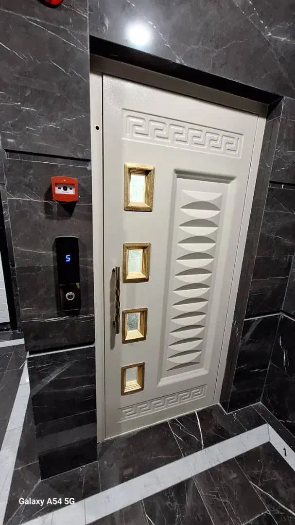 فروش فوری واحد تجاری ۱۱۰ متر زیر قیمت منطقه براصلی|فروش دفتر کار، اتاق اداری، مطب|رشت, گلباغ نماز|دیوار