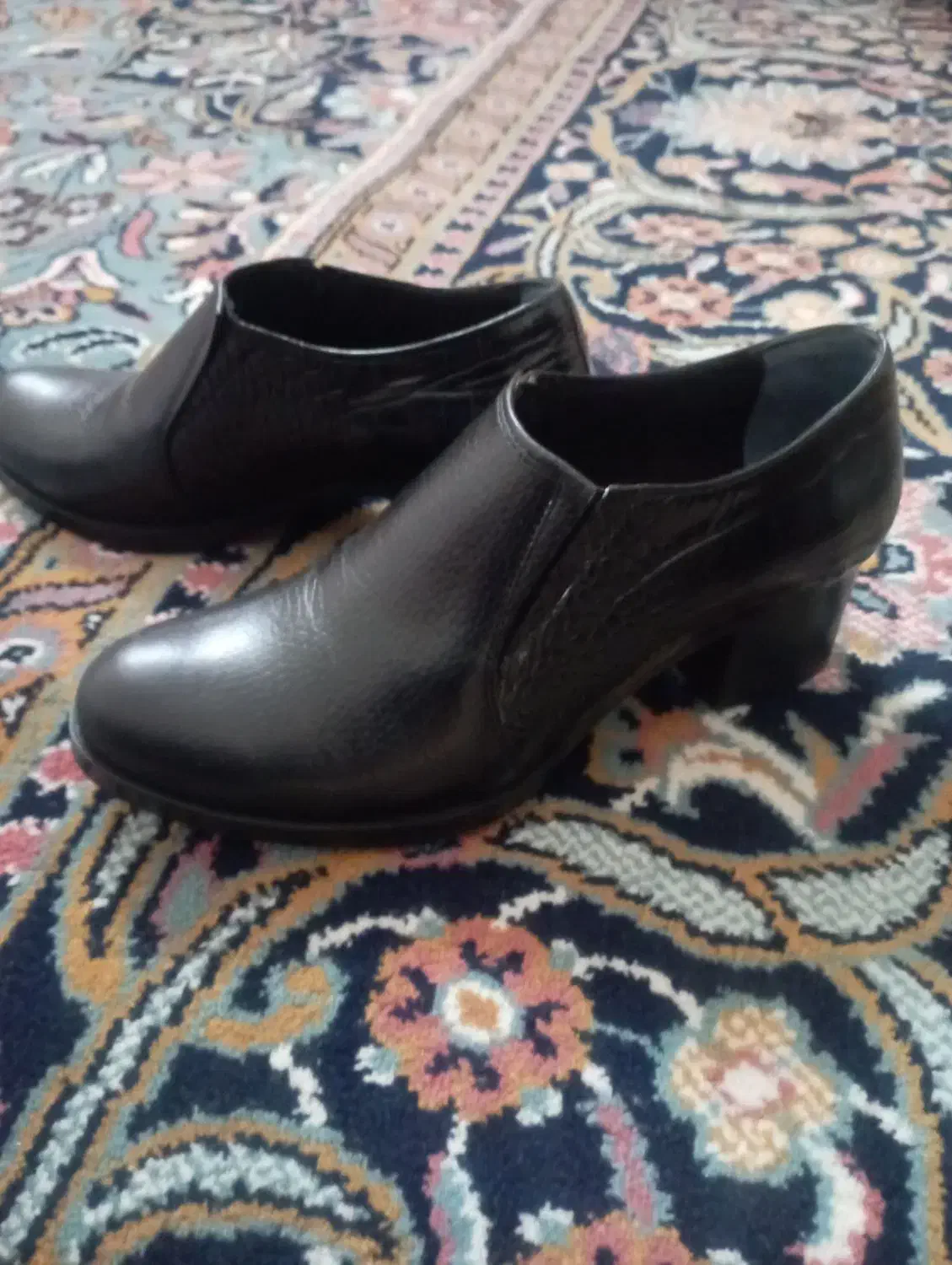 کفش های نو و شلوار بگ زنانه|لباس|خرمدره, |دیوار