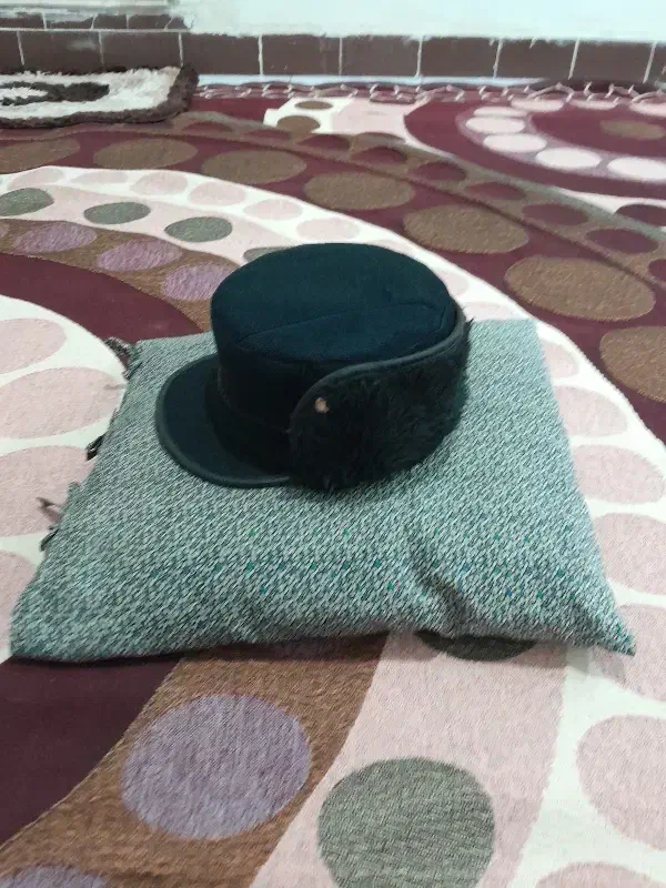 کلاه در حد نو برای فروش|لباس|رشت, منظریه|دیوار