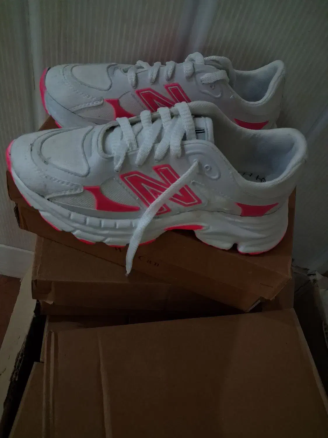 حراج کفش نیوبالانس نیوفیس|کیف، کفش، کمربند|یزد, |دیوار