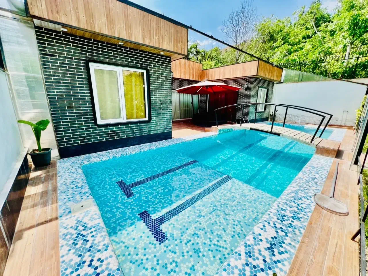 ویلا ۳ خواب استخر ۴ فصل فول گیم کردان شمالی|اجارهٔ کوتاه‌مدت ویلا و باغ|کوهسار (البرز), |دیوار