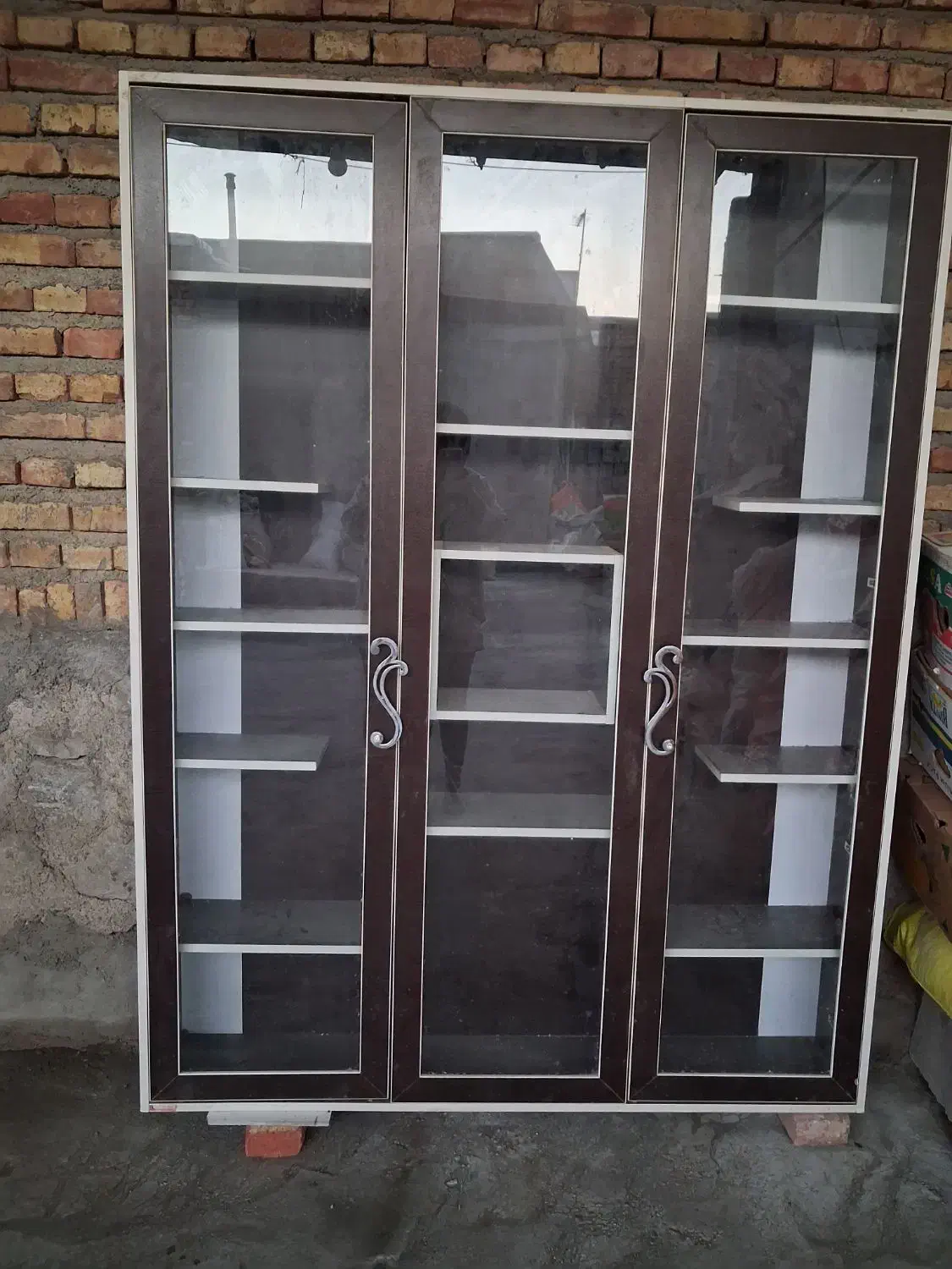 یک عددکمد.بوفه|بوفه، ویترین، کنسول|مرند, |دیوار