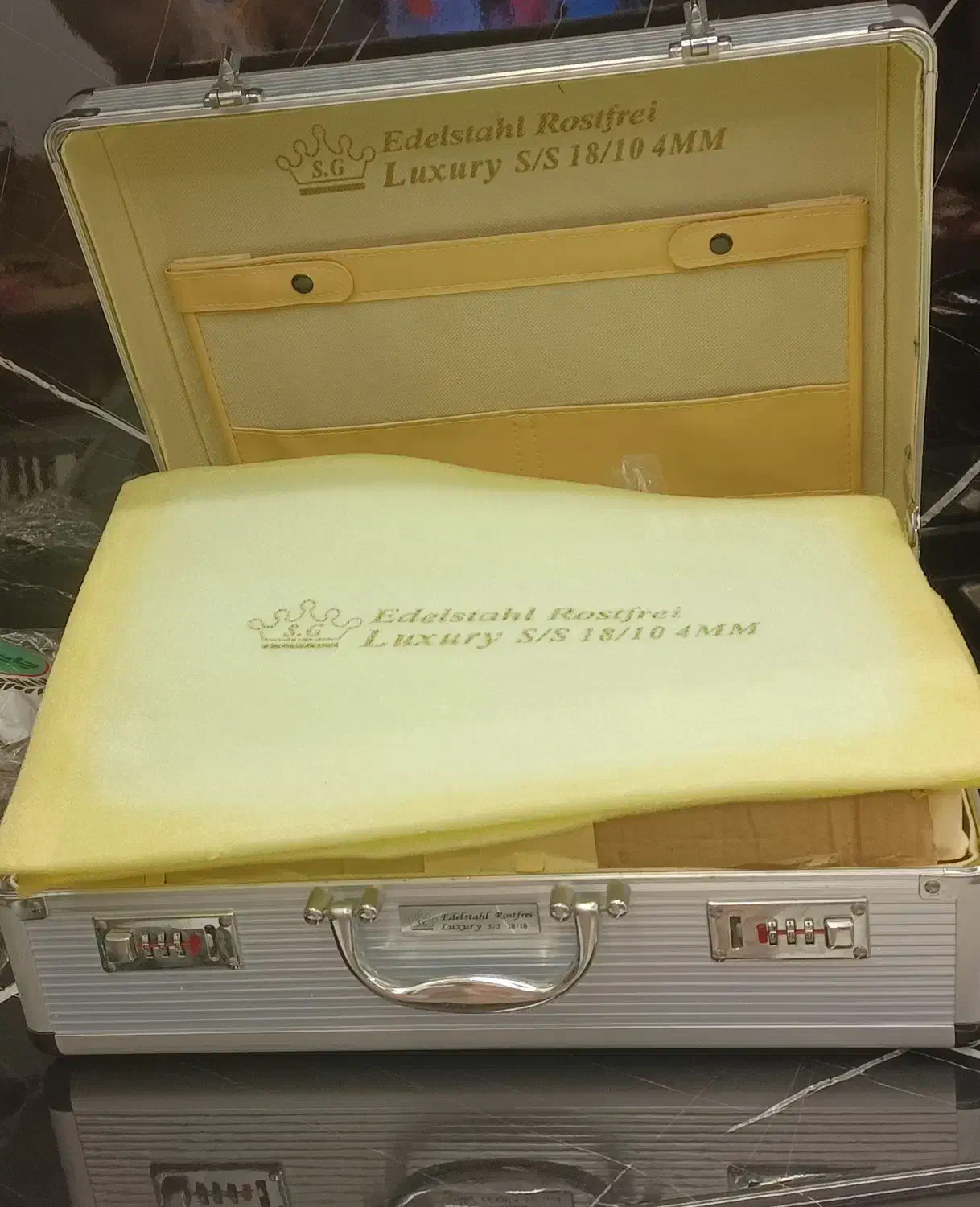 چمدان قاشق چنگال|ظروف نگهدارنده، پلاستیکی، یک‌بارمصرف|سنندج, |دیوار