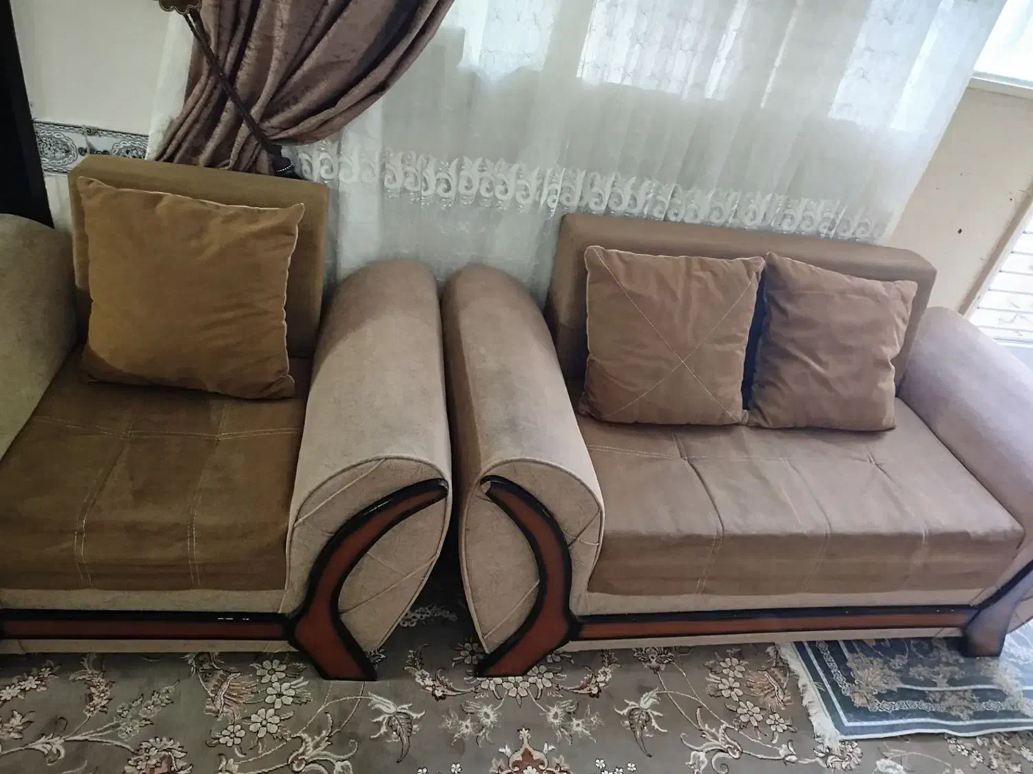 مبل راحتی ۷نفره بسیار تمیز|مبلمان خانگی و میز عسلی|بیرجند, |دیوار