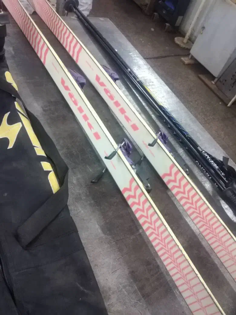 چوب اسکی آلمانی|ورزشهای زمستانی|بومهن, |دیوار