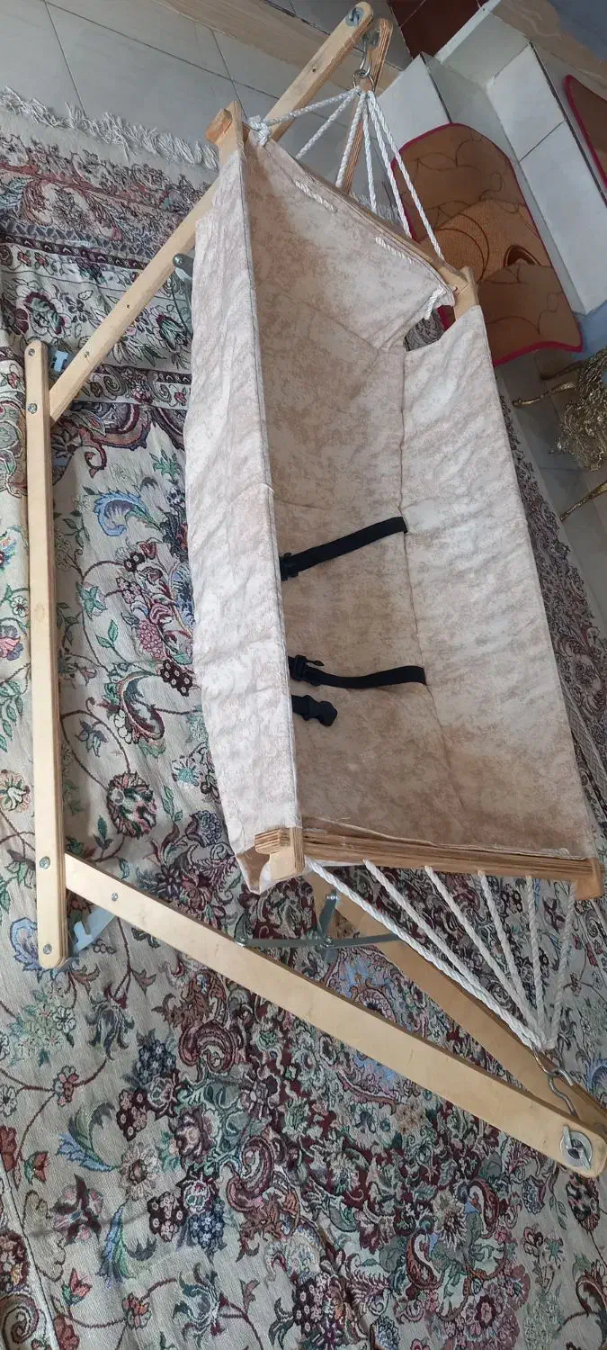 گهواره نونو|تخت و صندلی بچه|کرمانشاه, |دیوار