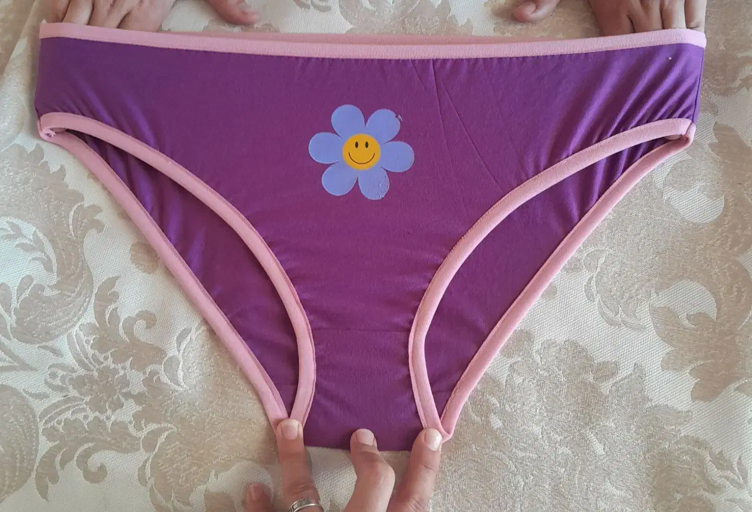 لباس زیر|لباس|گنبد کاووس, |دیوار