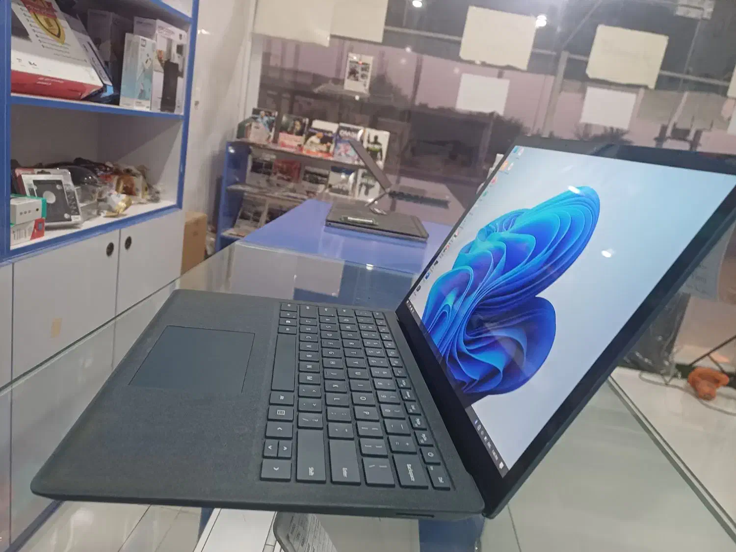 surface Book|رایانه همراه|میناب, |دیوار