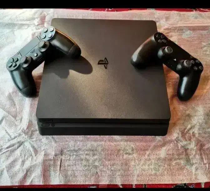 ps4 slim 1tr کپی خور|کنسول، بازی ویدئویی و آنلاین|همدان, |دیوار