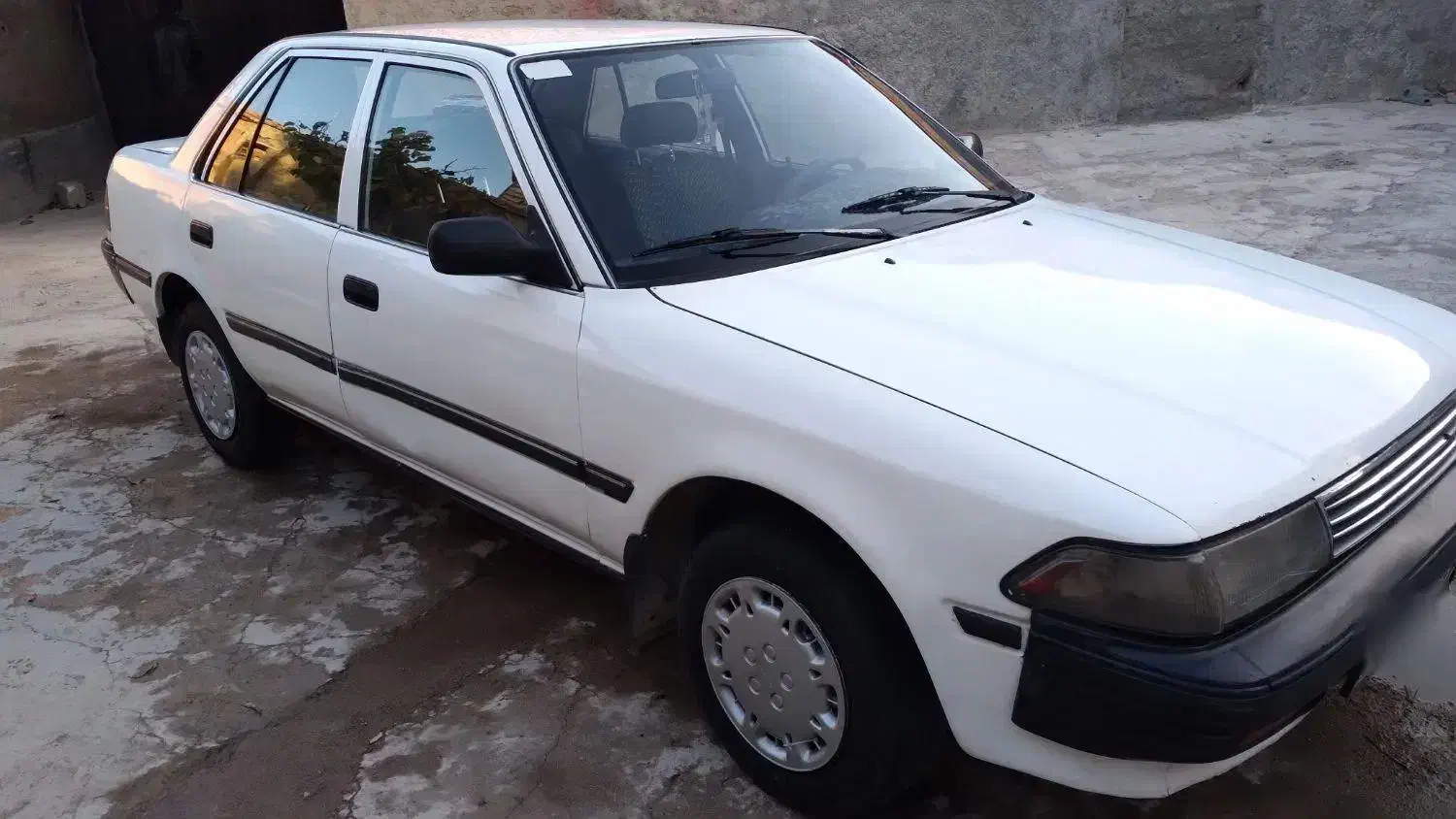 تویوتا کرونا ۱۹۹۱|خودرو سواری و وانت|اصفهان, شهرک کوثر|دیوار