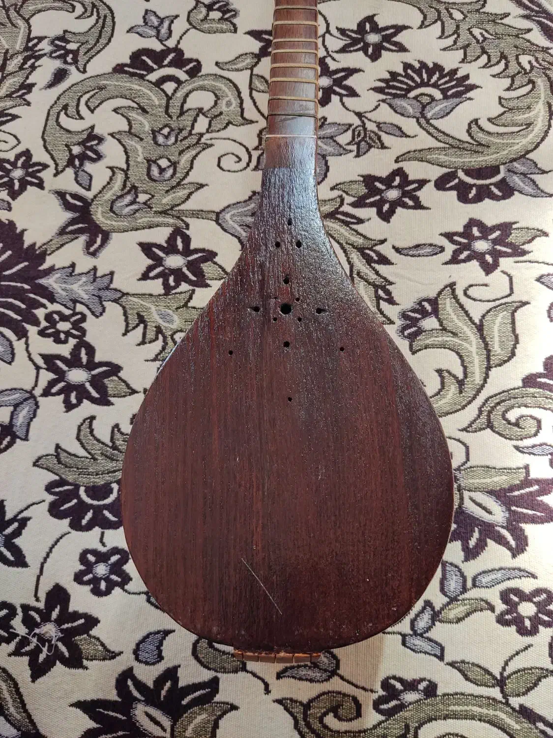 سه تار|سازهای سنتی|الوند, |دیوار