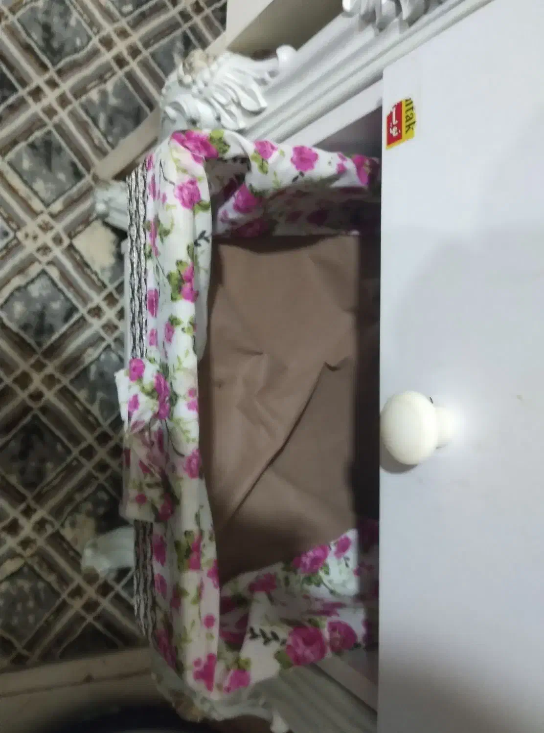 جا پیازی|آب‌چکان و نظم‌دهنده ظروف|قدس, شهر‌قدس|دیوار