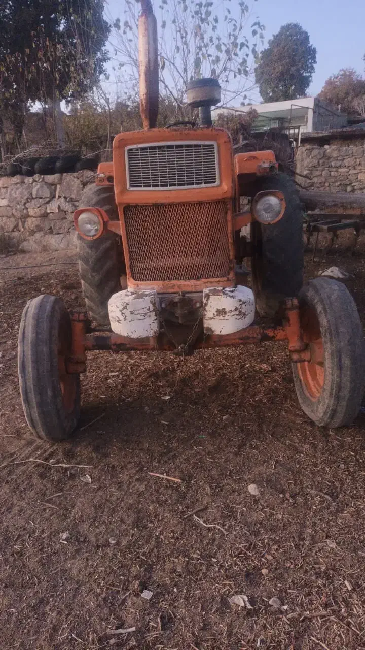 رومانی|خودرو سنگین|پاپی, |دیوار