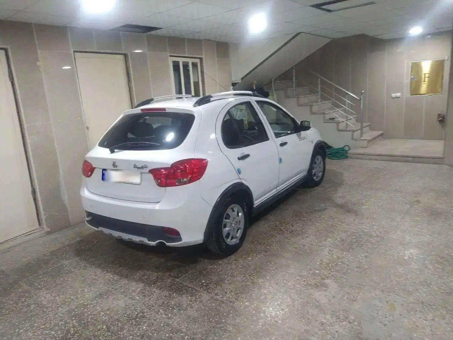 کوئیک مدل ۹۸|خودرو سواری و وانت|بوشهر, |دیوار