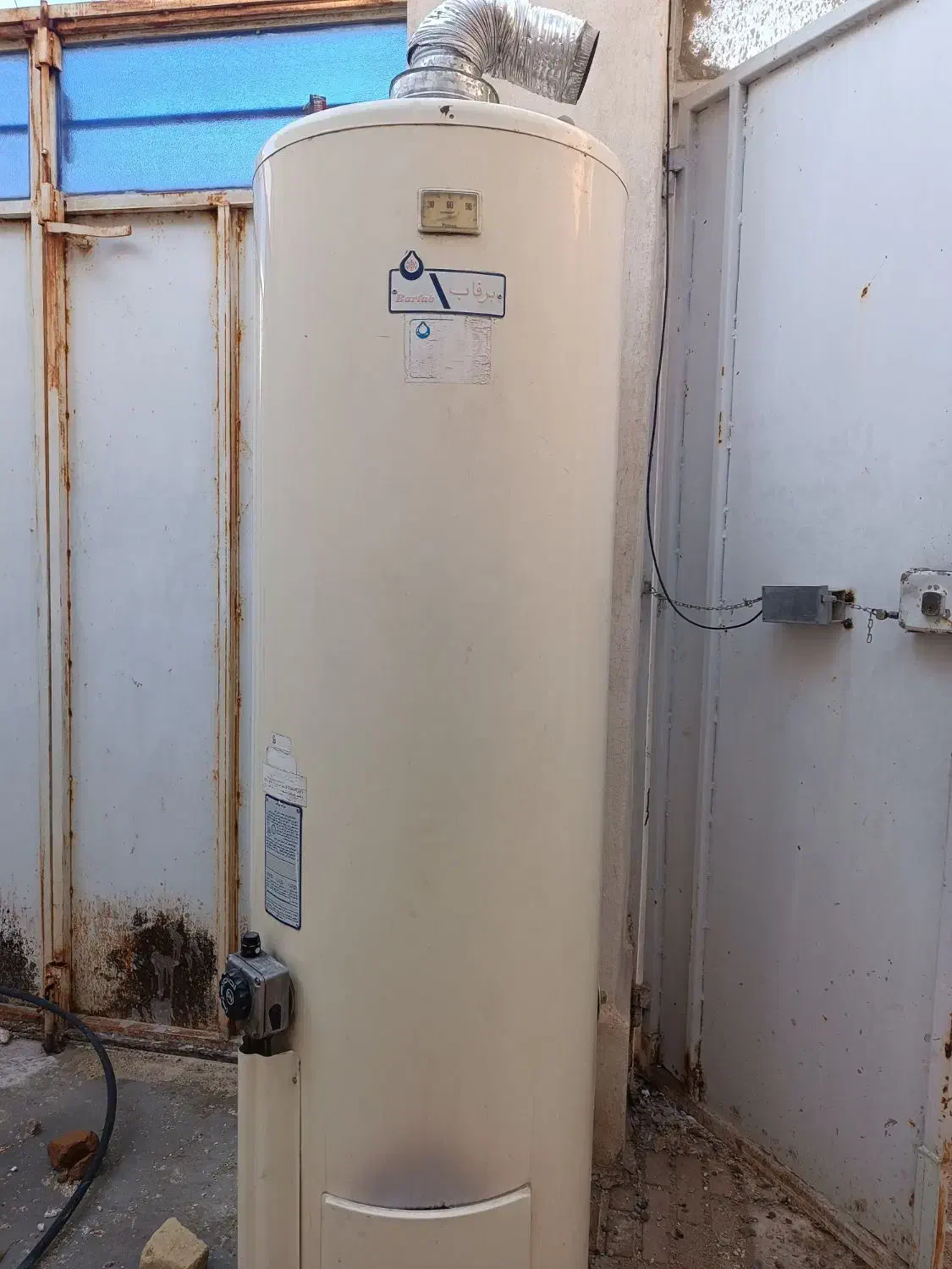 آبگرم کن 200لیتری در حد نو|آبگرمکن، پکیج، شوفاژ|جهرم, |دیوار