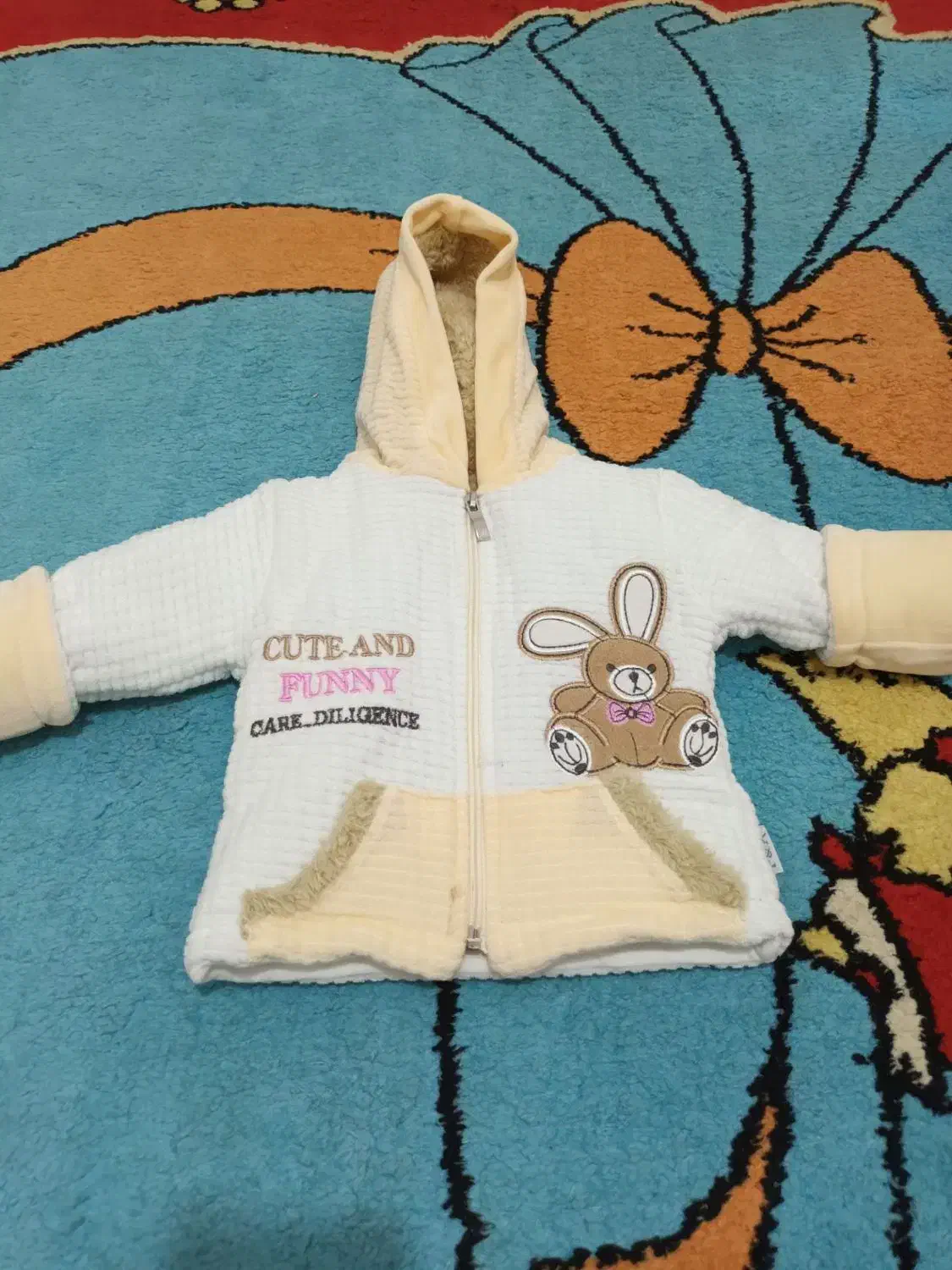 سویی شرت و شلوار نوزادی|کفش و لباس بچه|بروجرد, |دیوار