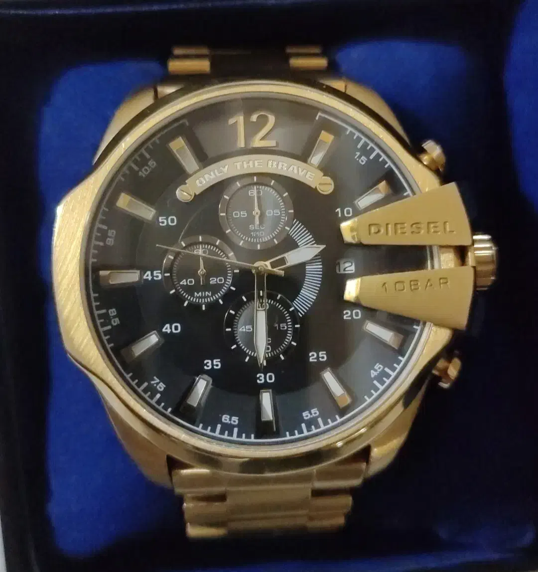 ساعت دیزل شاخ دار|ساعت|ورامین, شهرک فجر|دیوار