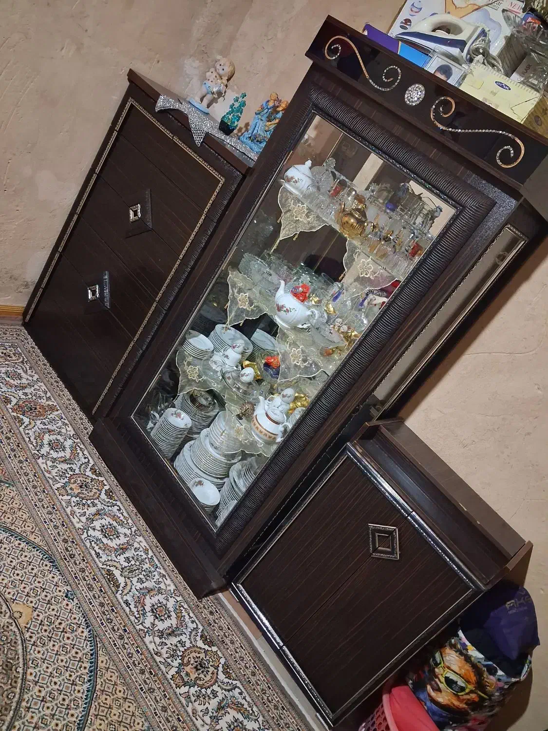 جاکفشیکمددلاور|جاکفشی، کمد، دراور|قروه, |دیوار