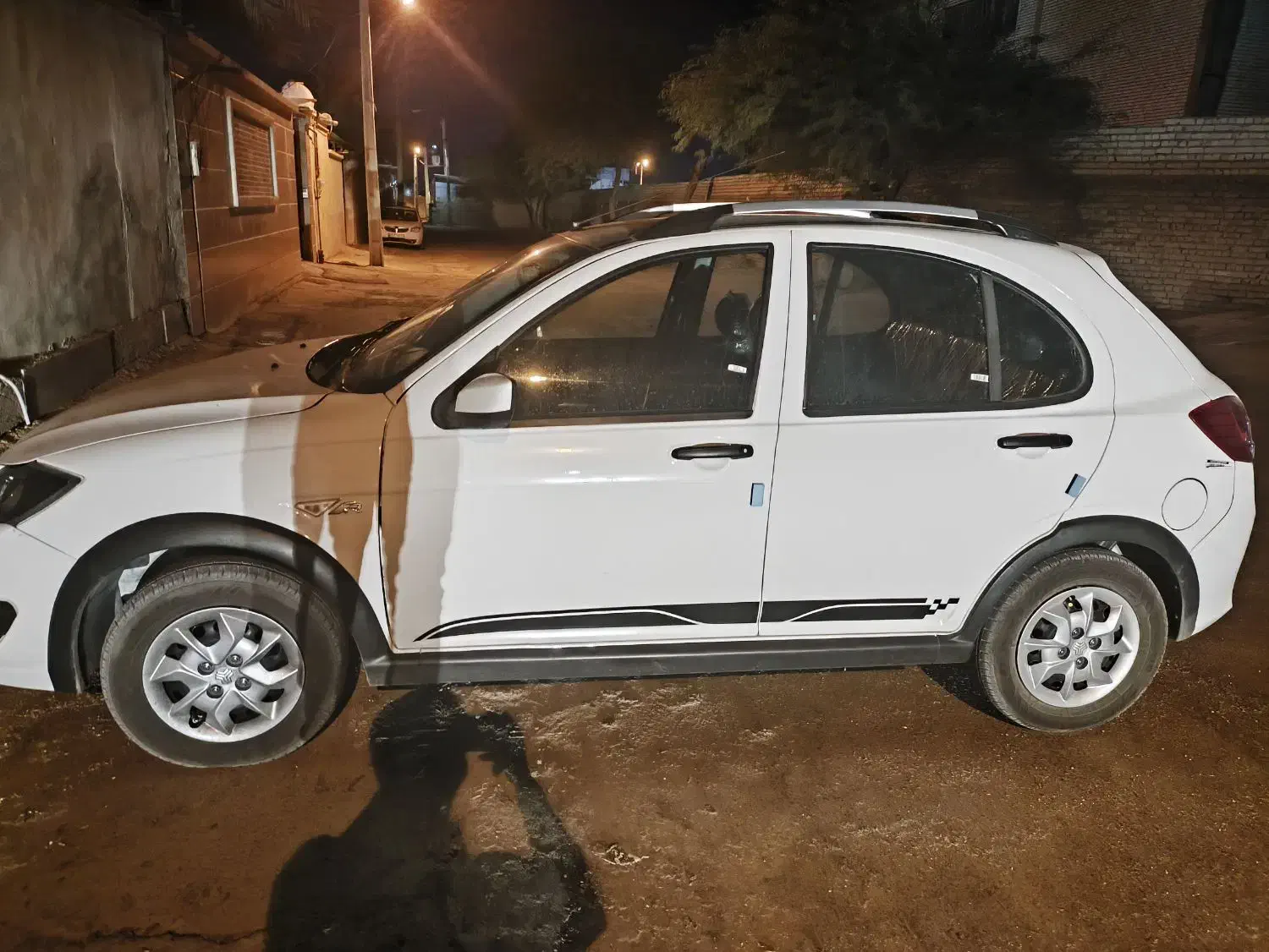 ماشین کوئیک آر اس تمیز و بکر|خودرو سواری و وانت|شیراز, قصرالدشت|دیوار