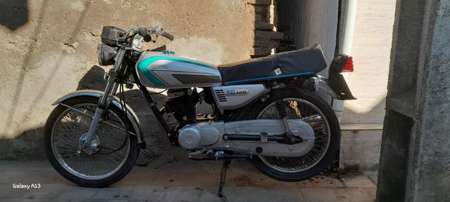 موتور لیفان۱۲۵ سی سی تقویت ۲۰۰|موتورسیکلت|لاهیجان, طالقانی|دیوار