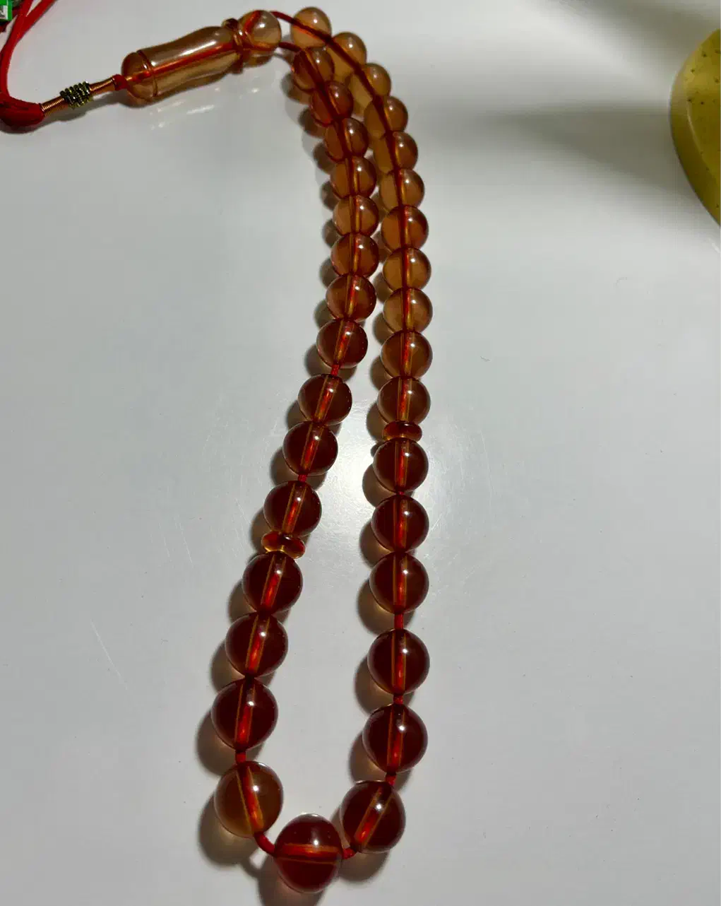 تسبیح سندلوس|کلکسیون اشیاء عتیقه|اردبیل, |دیوار