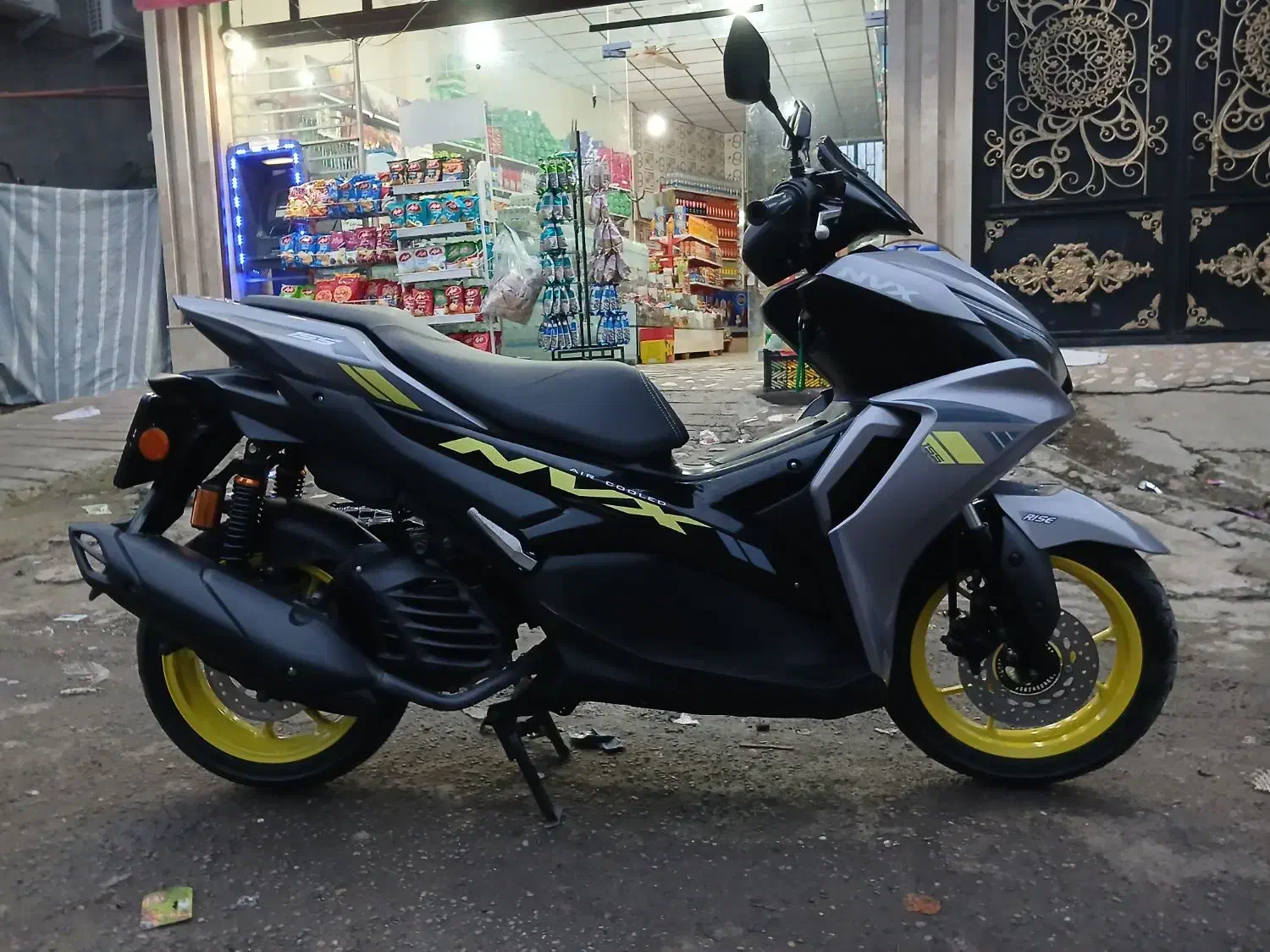 آیروکس ۴۰۱ در حد صفر|موتورسیکلت|لوندویل, |دیوار