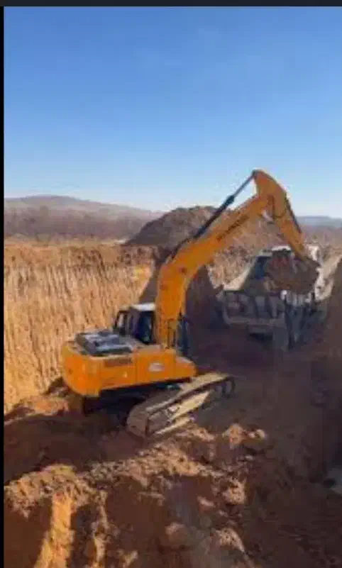 خدمات بیل میکانیکی ولودر و کمپرسی|خدمات حمل و نقل|نیشابور, فضل|دیوار