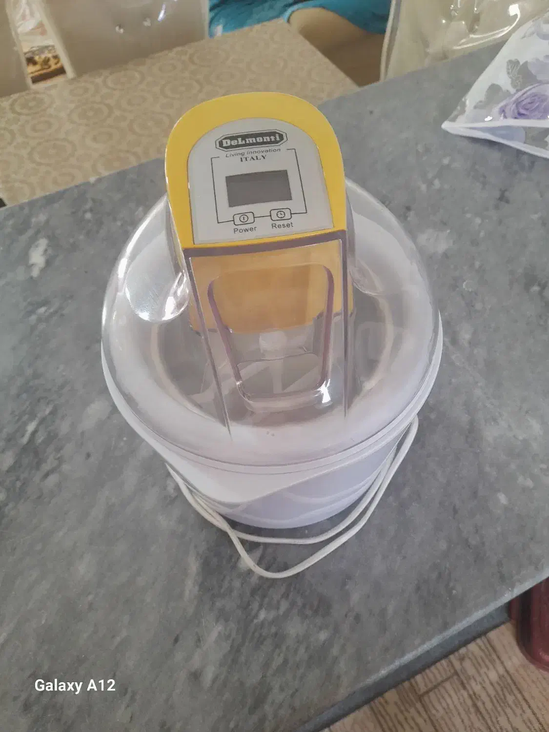 بستنی ساز سالم فقط بدون کارتون|سایر لوازم برقی|خوی, |دیوار