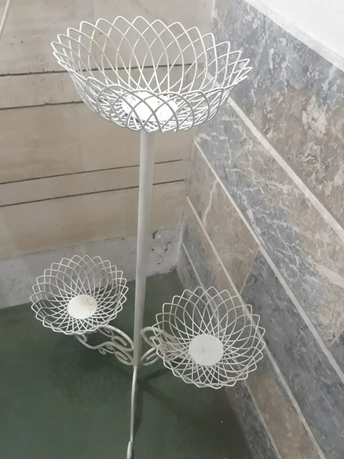 گل مصنوعی و گلدان فرفوژه|گل مصنوعی|نجفآباد, ویلاشهر|دیوار